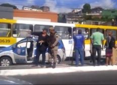 Imagem de Dois homens morrem durante tiroteio na Avenida Barros Reis