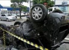 Imagem de Imagens mostram carro em fuga que atingiu veículo de grávida em SP