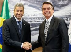 Imagem de Bolsonaro e Abdo conversam sobre Itaipu, comércio e segurança