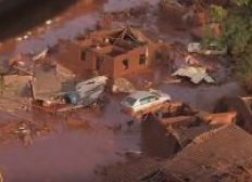 Imagem de Barragem se rompe e destrói casas em distrito de Minas Gerais