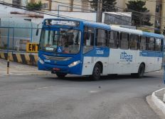 Imagem de  População questiona possível aumento da tarifa de ônibus em Salvador