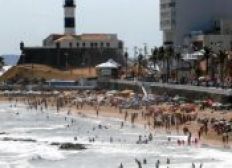 Imagem de Nove praias estão impróprias para banho em Salvador e RMS, diz Inema