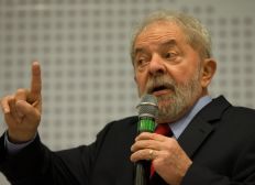 Imagem de PF limita acesso de advogados a Lula na prisão