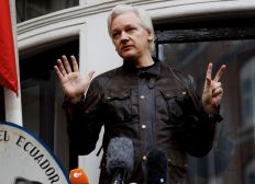 Imagem de Fundador do Wikileaks, Assange é preso em Londres
