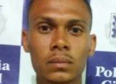 Imagem de Homem é preso após roubar R$ 1 mil de idosa no interior da Bahia