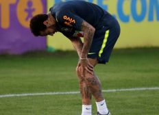 Imagem de Neymar sente desconforto no joelho em treino da seleção