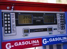 Imagem de Postos de combustível têm preços menores em Dia Livre de Imposto