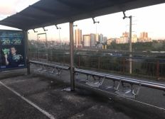 Imagem de Ônibus e trens não circulam em Salvador em dia de paralisações; metrô funciona