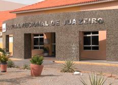 Imagem de Médicos do Hospital Regional de Juazeiro entram em greve por atrasos no pagamento dos salários