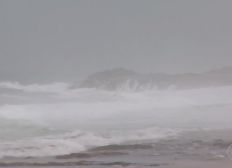 Imagem de Marinha estende alerta de mau tempo na Bahia com previsão de ventos de até 74 km/h para Salvador