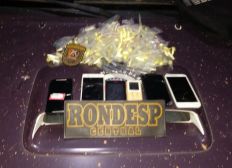 Imagem de Rondesp Central encontra R$ 3 mil em cocaína e roupa camuflada