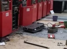 Imagem de Bandidos arrombam caixa eletrônico em supermercado no IAPI