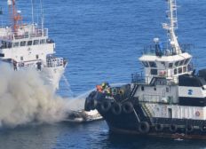 Imagem de Incêndio em lancha está controlado, diz Marinha