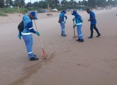 Imagem de Prefeitura se mobiliza para retirada de manchas de óleo em praias de Salvador