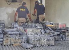 Imagem de PRF apreende quase 1 tonelada de cocaína na BR-116, em Feira de Santana