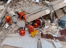Imagem de Bombeiros confirmam a primeira morte após desabamento de edifício em Fortaleza