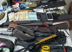 Imagem de Armas e munições encontradas em Capim Grosso