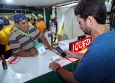 Imagem de Público do Festival Virada Salvador pode comprar alimentos com celular