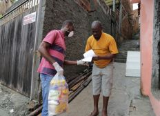Imagem de Prefeitura intensifica entrega de alimentos para assistidos dos CRAS e idosos atendidos no Restaurante Popular e Cozinha