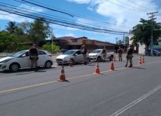 Imagem de Ato a favor da reabertura do comércio em Lauro é interrompido pela polícia