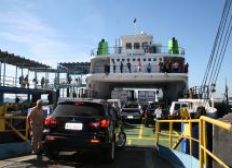 Imagem de Ferry opera com cinco embarcações neste domingo (6)