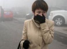 Imagem de Escolas de Pequim suspendem atividades ao ar livre por causa da poluição