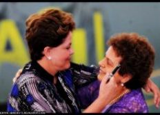 Imagem de Ministra pede ao MPF punição de autores de adesivos ofensivos a Dilma