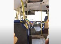 Imagem de Passageiros de micro-ônibus vivem momentos de terror após motorista surtar e fugir da PM em Itapuã