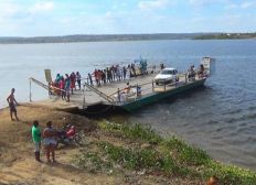 Imagem de Grupo de crianças e adulto desaparece após embarcação em que estavam virar em rio de Cabaceiras do Paraguassu