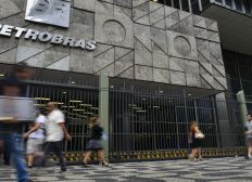 Imagem de Programas de demissões da Petrobras têm mais de 10 mil inscritos