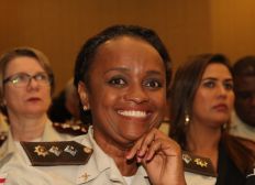 Imagem de Eleição de 2020 deve ter mais mulheres e policiais em disputa por prefeituras de capitais
