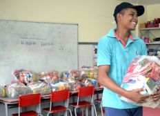 Imagem de Quinta etapa da entrega de cestas básicas para alunos começa segunda (10) 