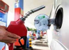 Imagem de Preço médio da gasolina nas refinarias tem reajuste de 4%