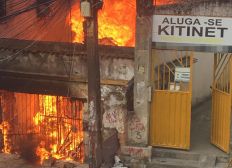 Imagem de Incêndio atinge loja de estofados no bairro da Federação, em Salvador