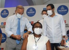 Imagem de Segundo dia de vacinação em Salvador prioriza profissionais de saúde 