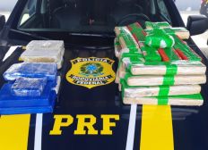 Imagem de Em Barreiras (BA), PRF apreende cocaína, pasta base e maconha escondidos na carroceria de caminhonete