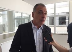 Imagem de Secretário Nelson Pellegrino (PT) admite "mandato tampão" para vice-governador João Leão em 2022