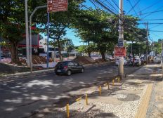 Imagem de Pontos de ônibus na Avenida Adhemar de Barros são remanejados