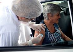Imagem de Prefeitura antecipa escalonamento da vacinação de idosos contra Covid-19