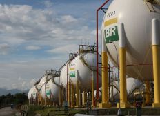 Imagem de Petrobras reajusta preço do gás natural em mais de 30%
