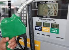 Imagem de Para evitar greve de caminhoneiros, governo quer reduzir mistura do biodiesel