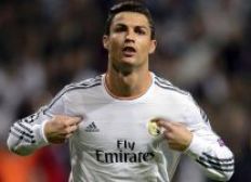 Imagem de Cristiano Ronaldo leva o "prêmio" de jogador mais arrogante em jornal francês