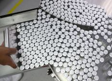 Imagem de Butantan paralisa produção de vacinas por falta de insumos