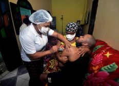 Imagem de  'Vacina Express' segue com agendamento aberto para imunização domiciliar no final de semana