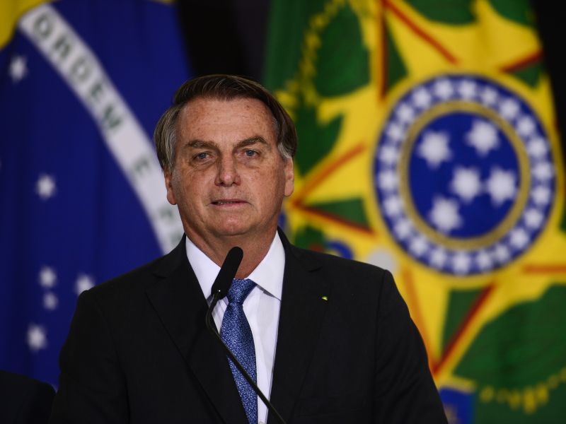 Imagem de Bolsonaro oficializa aposentadoria de Marco Aurélio Mello 
