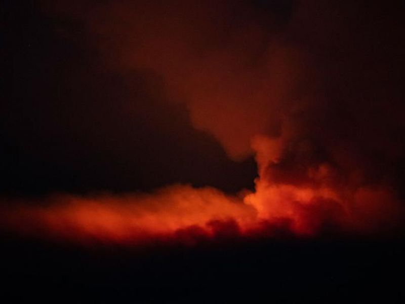 Imagem de EUA tem evacuações no oeste por causa de grandes incêndios e previsão de raios