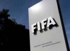 Imagem de FIFA multa federações de futebol por cantos homofóbicos de torcida