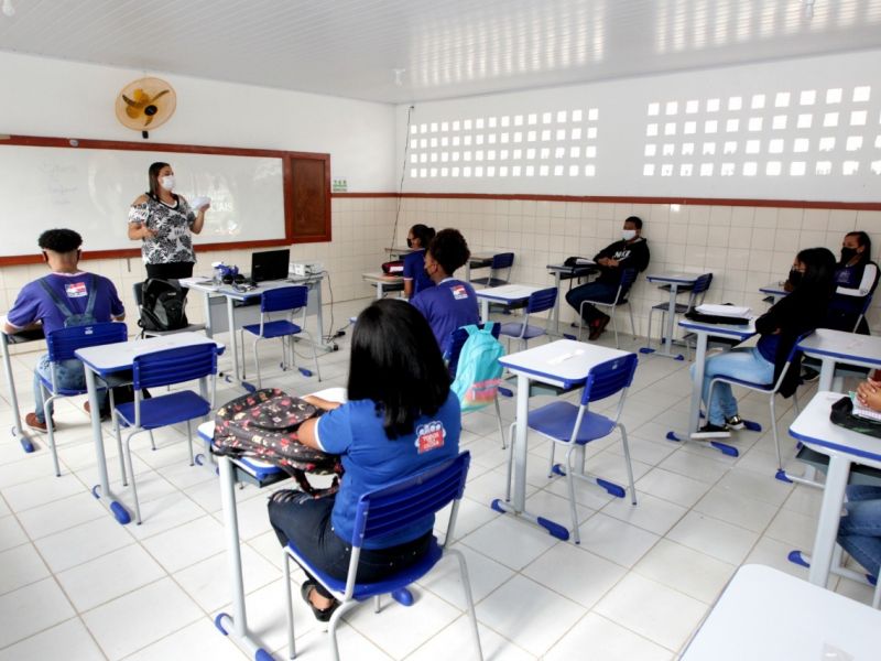 Imagem de APLB afirma que 95% dos professores não retornaram a sala de aula; Governo rebate dados