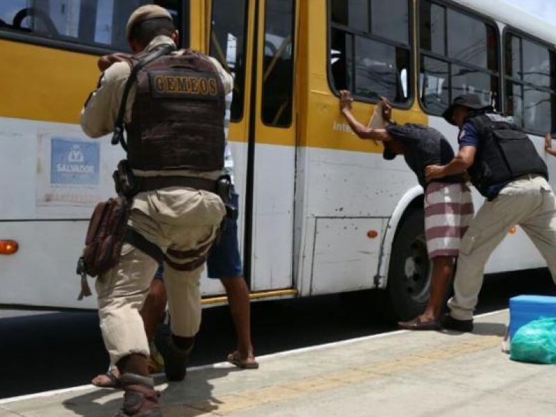 Imagem de Salvador registra 732 assaltos a ônibus durante o 1º semestre de 2021