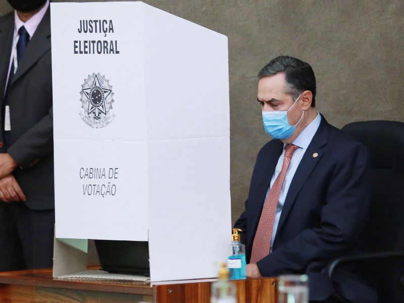 Imagem de TSE rebate em série 18 alegações de Bolsonaro feitas sem prova contra urna eletrônica